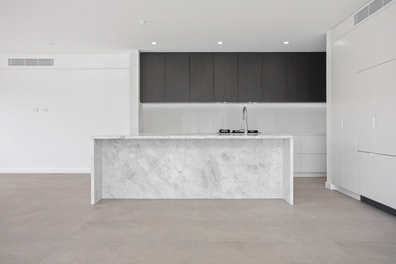 Grigio Orsola White Marble Kitchen Countertop
