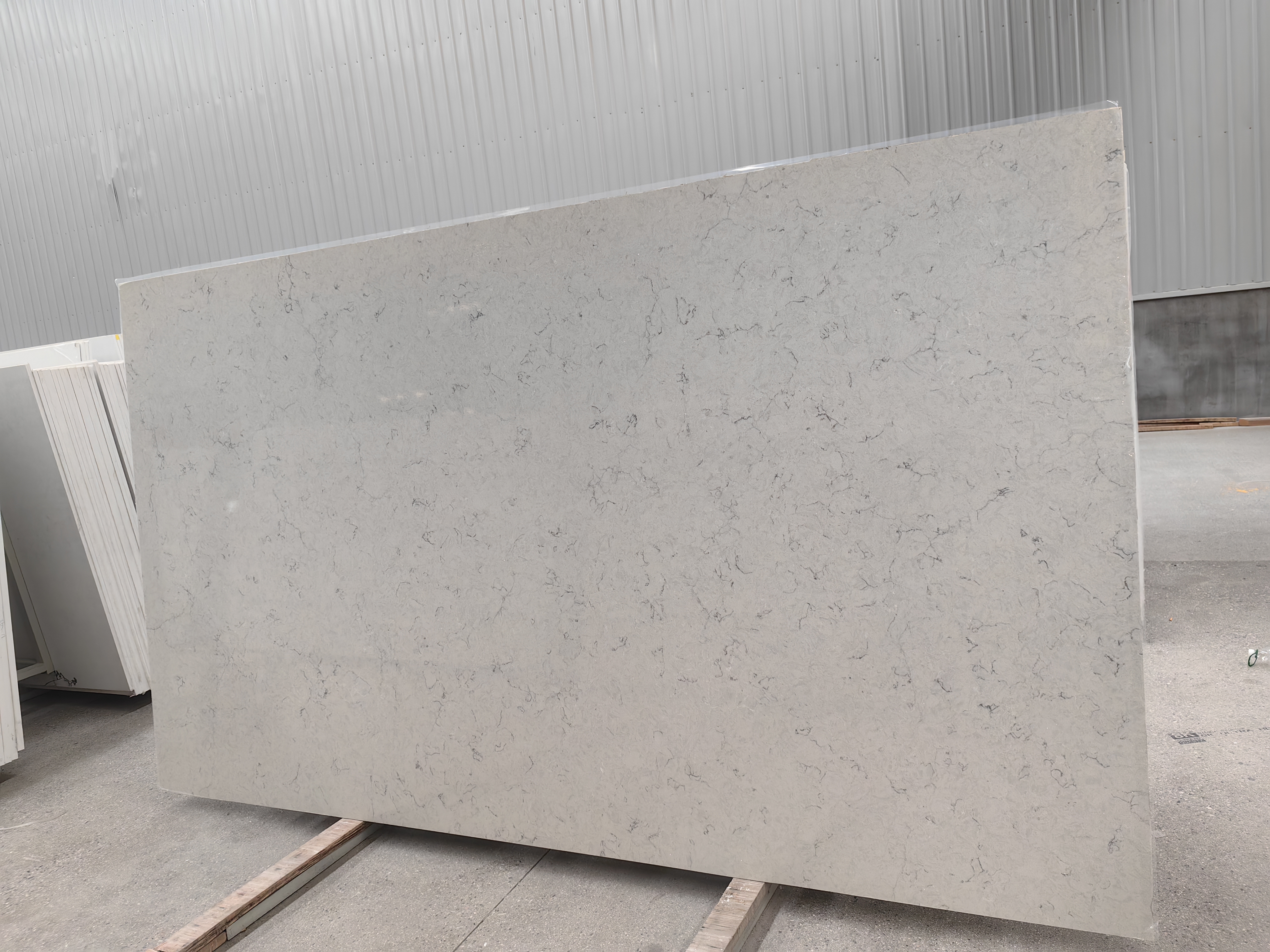 4050 French Drif Quartz Slabs