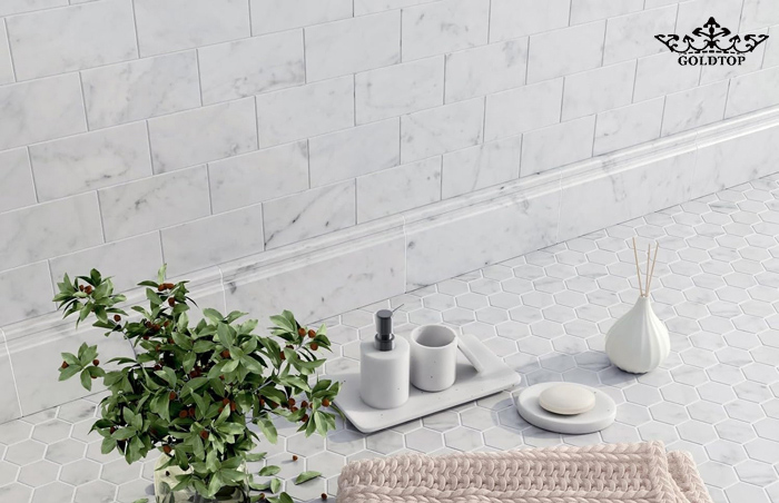 고급 디자인에서 대리석 걸레받이를 선호하는 이유는 무엇일까요?